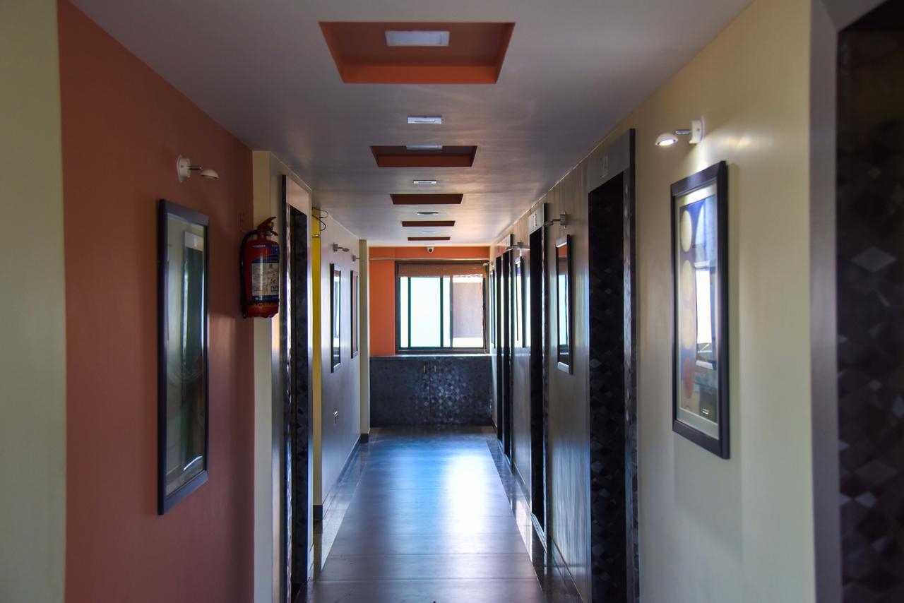 Hotel Tulsi Residency Bhuj Exterior foto