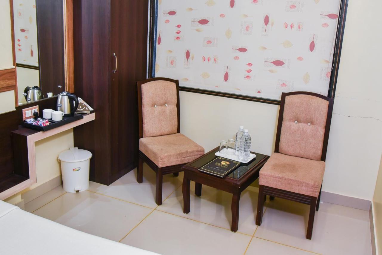 Hotel Tulsi Residency Bhuj Exterior foto